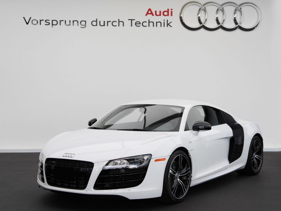  Audi R8 V10 Exclusive Selection Edition 2012 года  (фото 4 из 5)